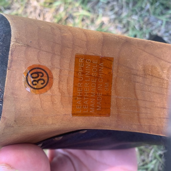 Platform leather with wood shoes - Picture 5 of 11